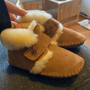 L.L bean slippers